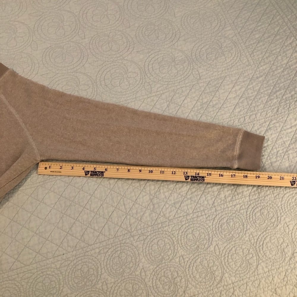 Universal Studios Hello Kitty Cropped Sweatshirt.… - image 5